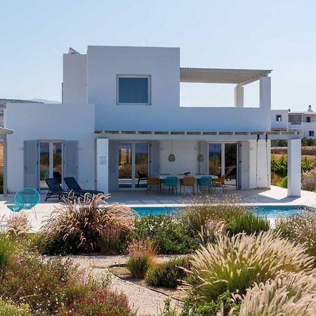 Villa Aura - Beachfront Villa With Private Pool Кастраки Экстерьер фото