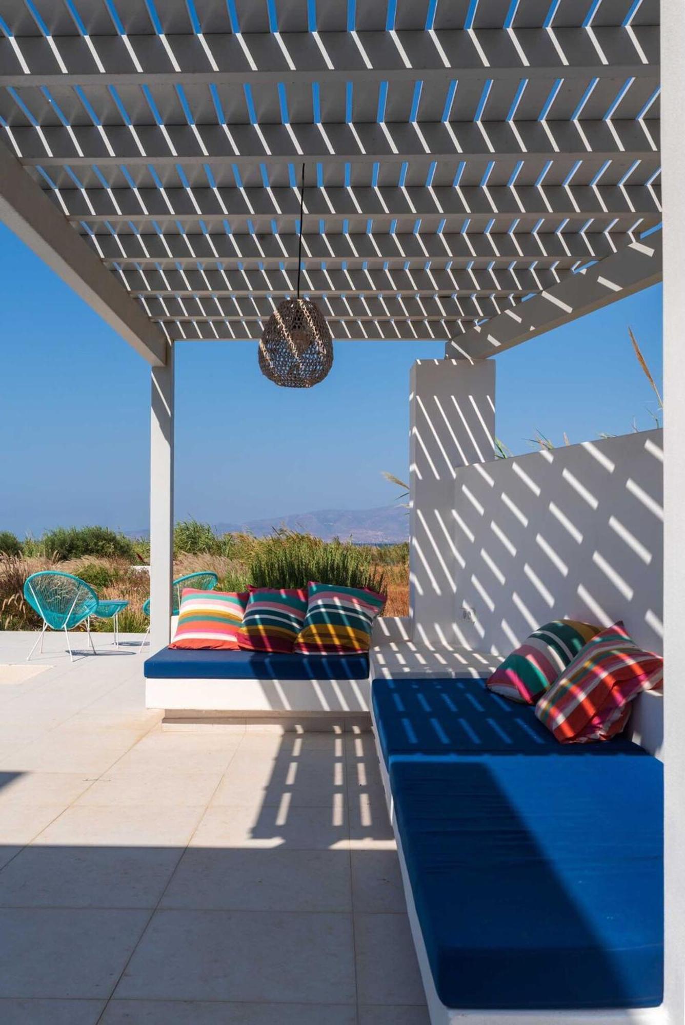 Villa Aura - Beachfront Villa With Private Pool Кастраки Экстерьер фото